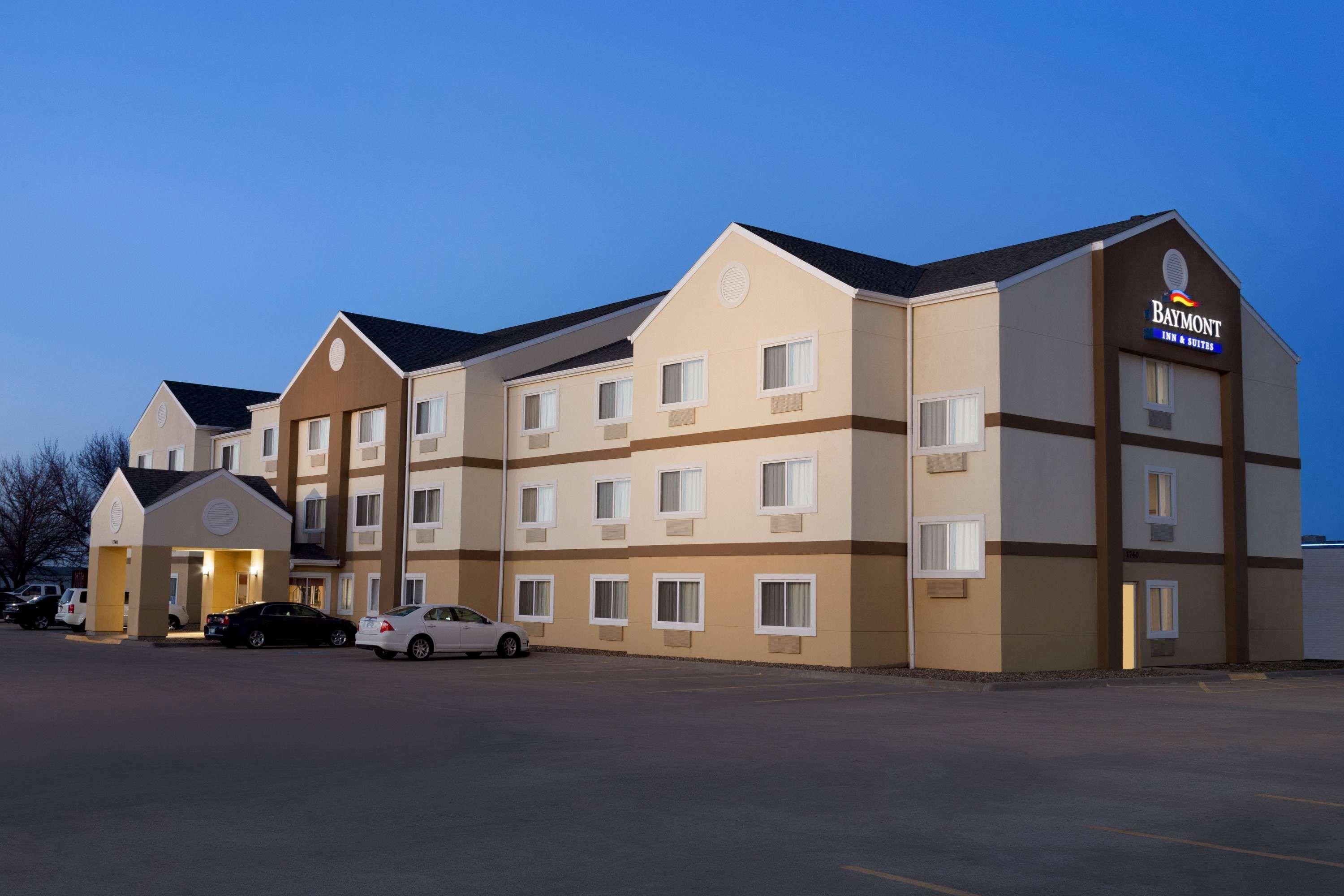 Baymont By Wyndham Salina Otel Dış mekan fotoğraf