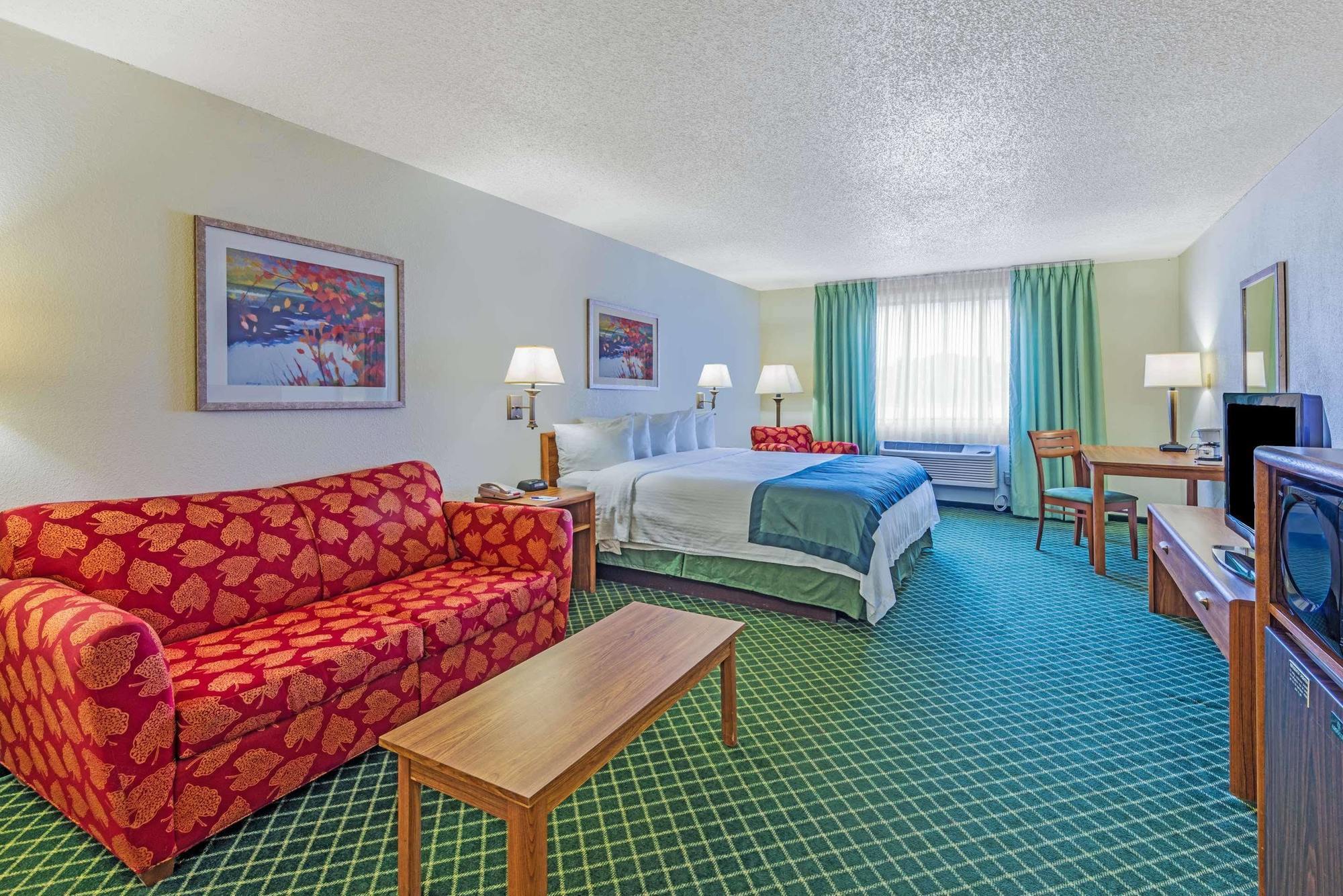 Baymont By Wyndham Salina Otel Dış mekan fotoğraf